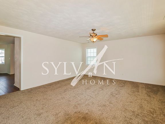 4th image of 2736 Vincent Ave