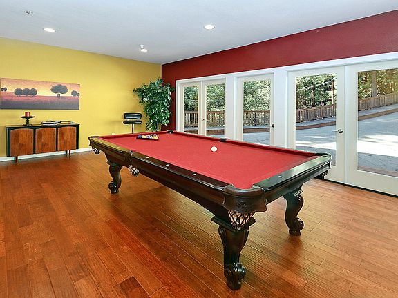 3rd image of 3093 Glenwood Dr