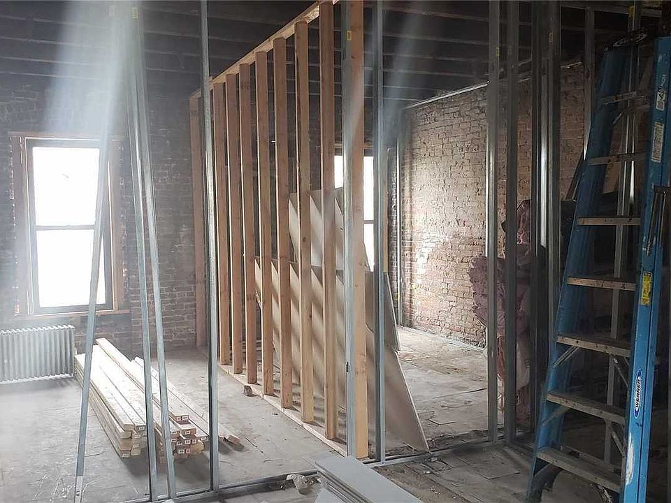 2nd image of 50 Fountain Ave