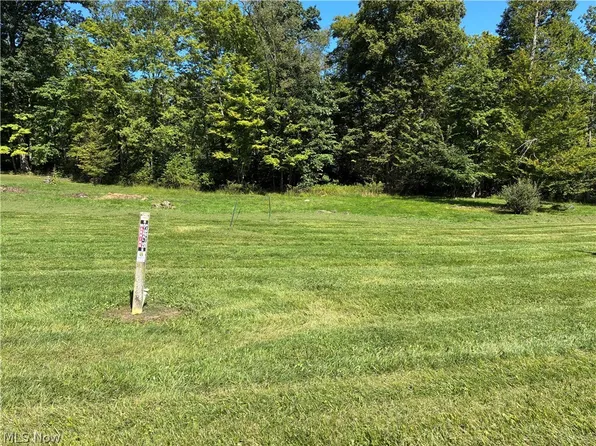 Concord Dr, East Palestine, OH 44413