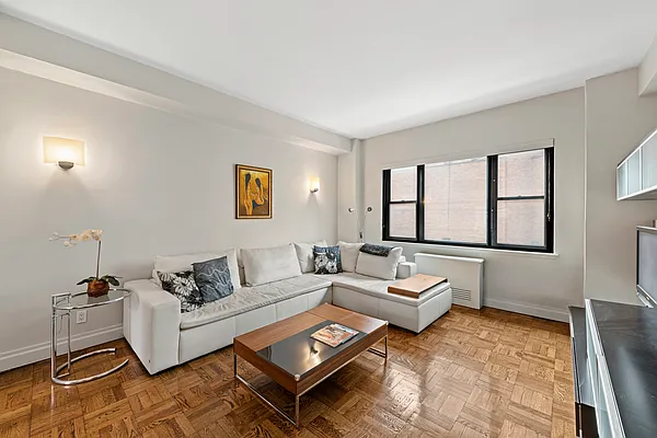 Rented by Douglas Elliman | media 7