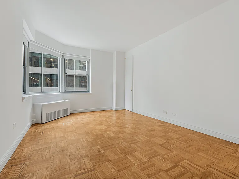 80 Park Ave #9J — Photo 28