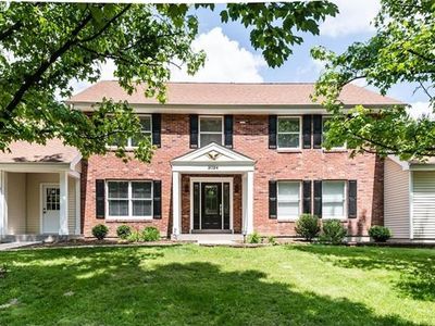 2024 Meadowbrook Way Dr, Chesterfield, MO, 63017