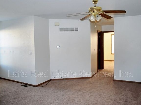 4th image of 2938 NW Mill Pl