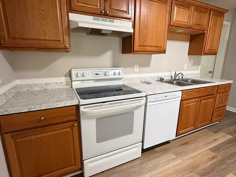 409 S Merritt Ave — Photo 11