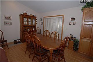 3rd image of 565 Vincent Dr