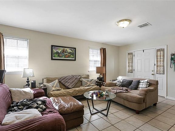 3rd image of 6209-11 Catina St