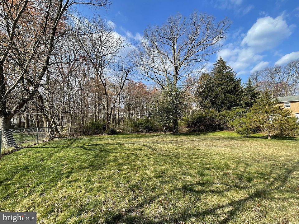 2nd image of 3634 W Ox Rd