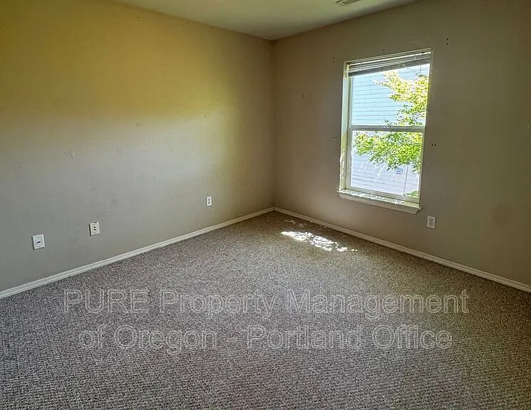 5628 N Harvard St — Photo 12