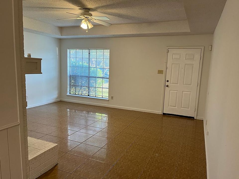 2nd view of living room