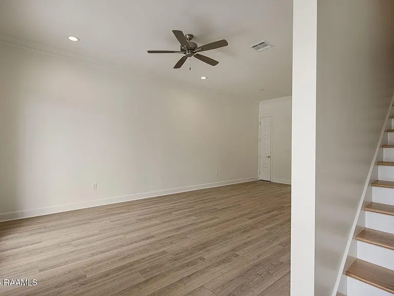 1510 Kaliste Saloom Rd #202 — Photo 6