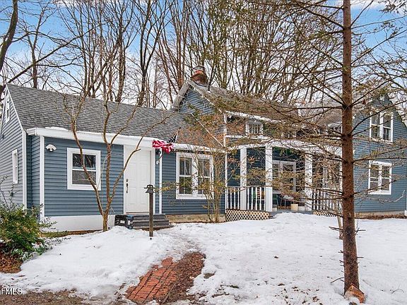 2nd image of 1410 River Road