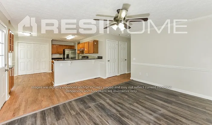 5 bed, 2.5 bath, 2950 sqft, $2,895 — Photo 2