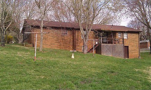 2nd image of 2763 Greenway Dr