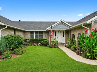196 Shining Moon Path, Gilberts, IL 60136