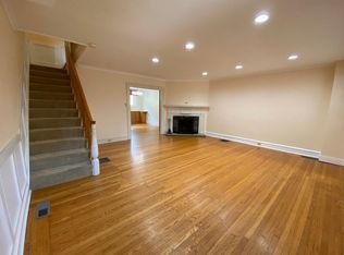 221 Stoneway Ln, Merion Station, PA 19066