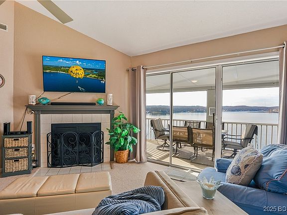 2nd image of 320 Regatta Bay Cir #4C