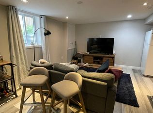 956 Lemar Rd #U-B, Newmarket, ON L3Y1S1