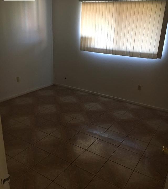 1st image of 663 E Malone St #661