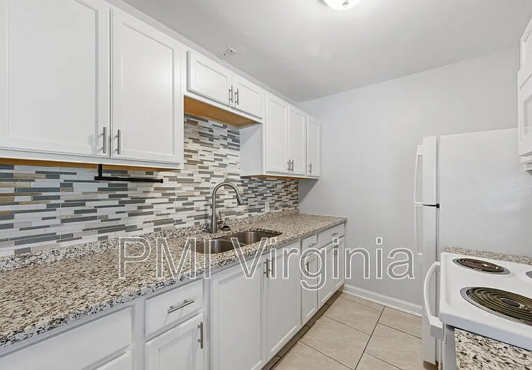 626 Chapel St — Photo 8