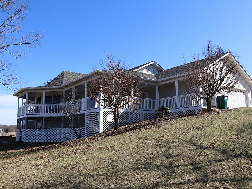 1st image of 610 County Road 5015