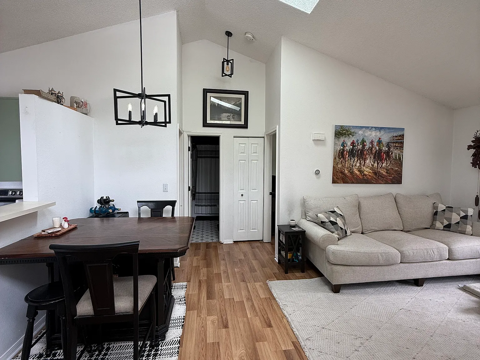 2 bed, 743 sqft, $2,200 — Photo 1