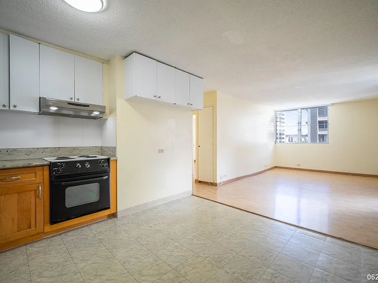 2651 Kuilei St #B76 — Photo 6