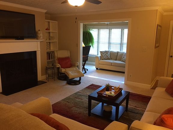 2nd image of 314 Smokerise Cir SE