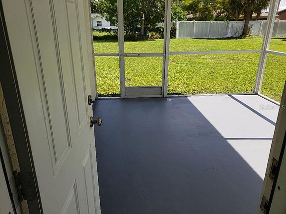 4th image of 23052 Midway Blvd