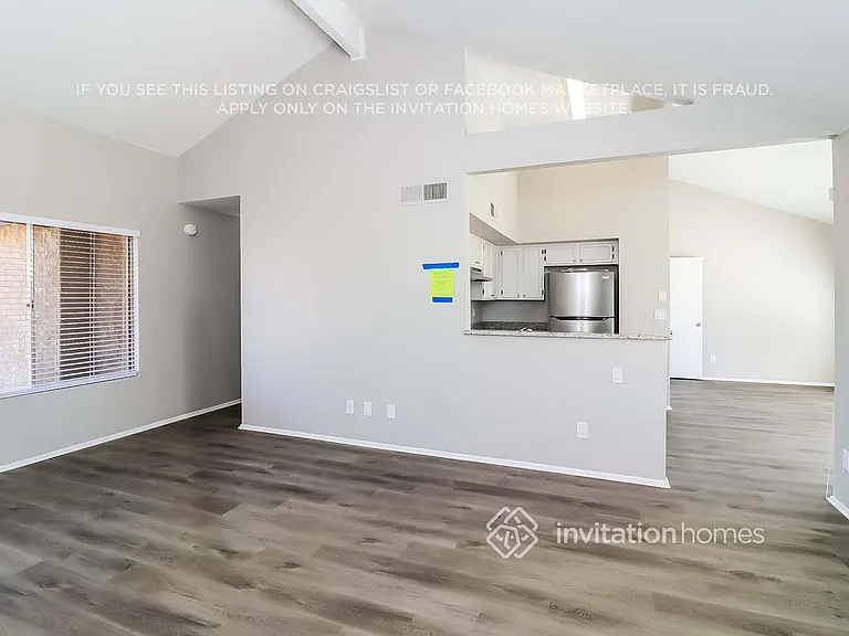 5331 W Voltaire Dr — Photo 4