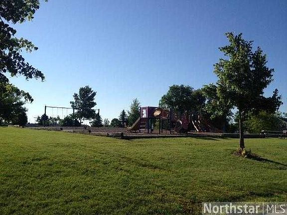 5th image of 1349 Mockingbird Dr