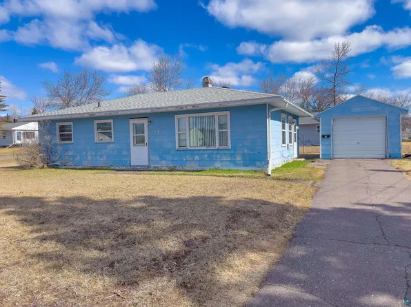 24 Horn Blvd, Silver Bay, MN 55614