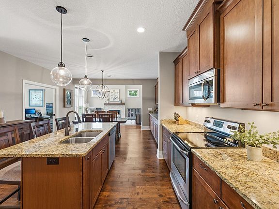 4th image of 19472 Claremont Circle #1003