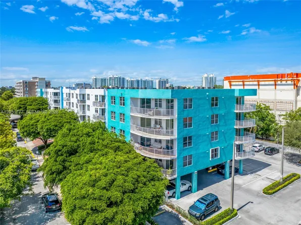 1555 N Treasure Dr APT 207, North Bay Village, FL 33141