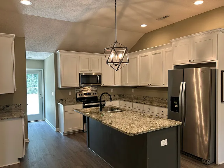2570 Tindal Rd — Photo 4