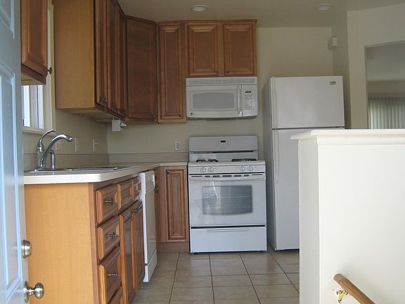 4th image of 11834 McKinley Dr
