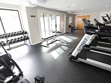 2 bed, 1047 sqft, $2,850 — Photo 4