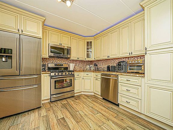 2nd image of 540 Ellsworth Ave APT C1