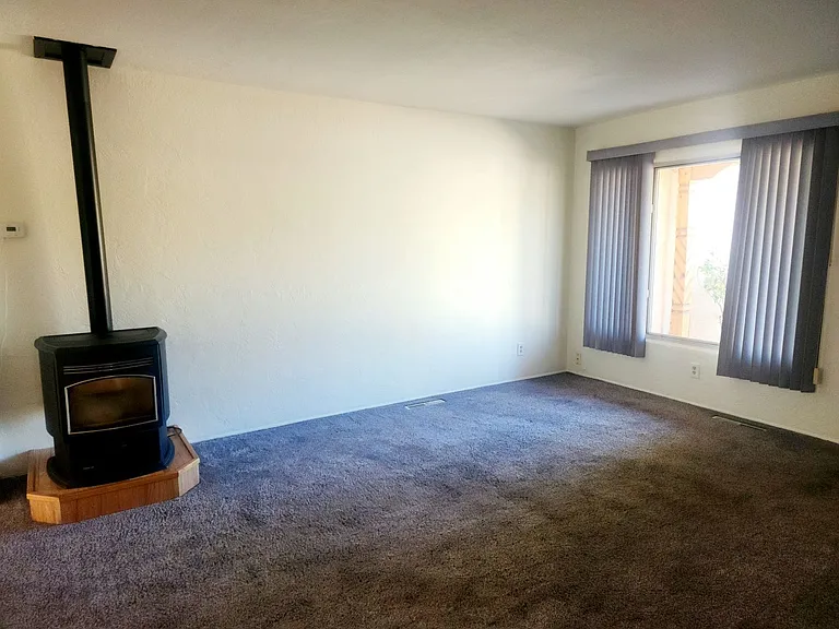 5701 Lane Ct NW — Photo 3