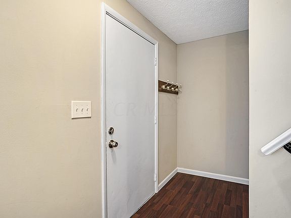 2nd image of 8856 Crestridge Ct