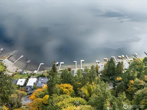 445 W Lake Sammamish Parkway SE, Bellevue, WA 98008