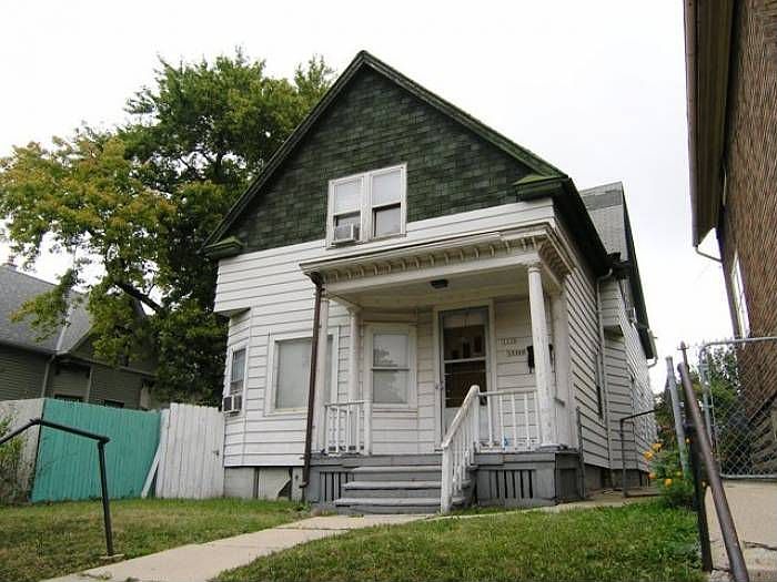 1530 S 11th St, Milwaukee, WI 53204 | Zillow