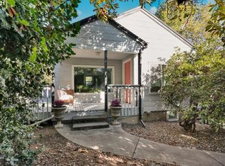 9214 SW Terwilliger Blvd, Portland, OR 97219