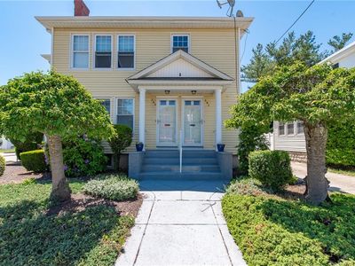 294 Smithfield Ave, Pawtucket, RI, 02860