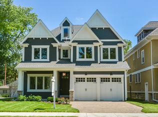 439 S Madison Ave, La Grange, IL 60525