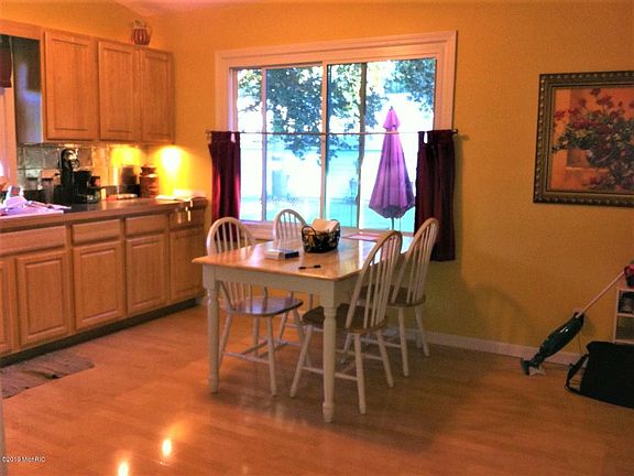 5th image of 344 Pam Dr