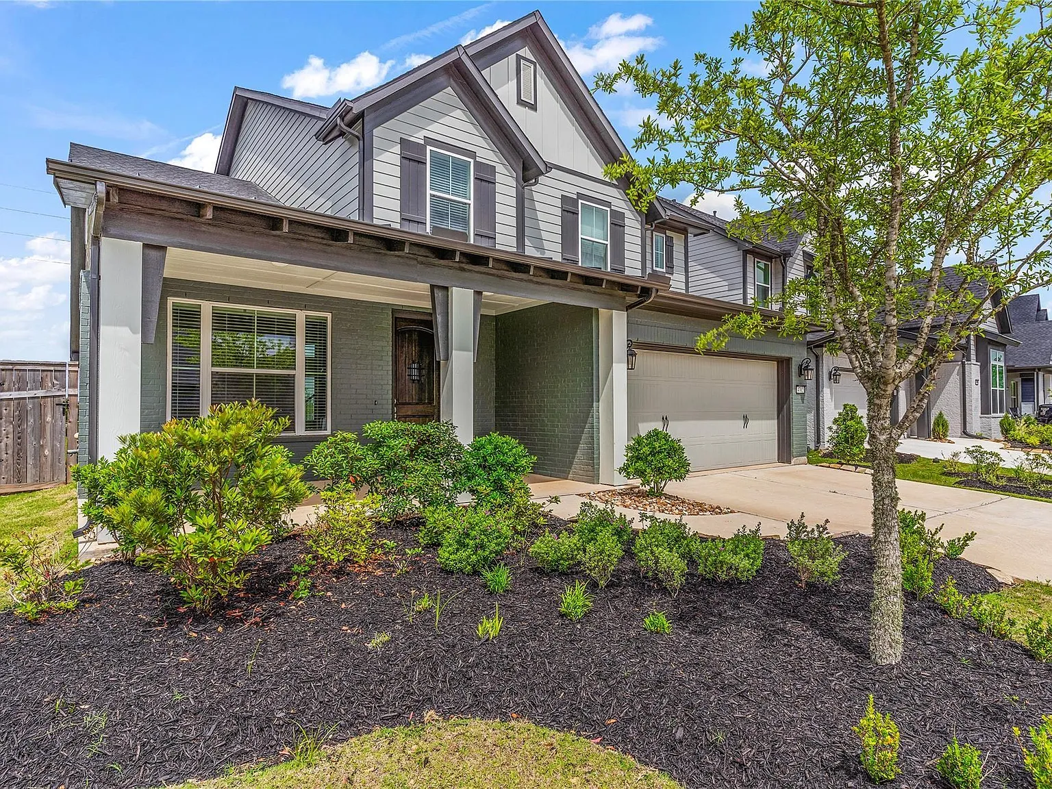 4 bed, 3.0 bath, 2646 sqft, $3,500 — Photo 3