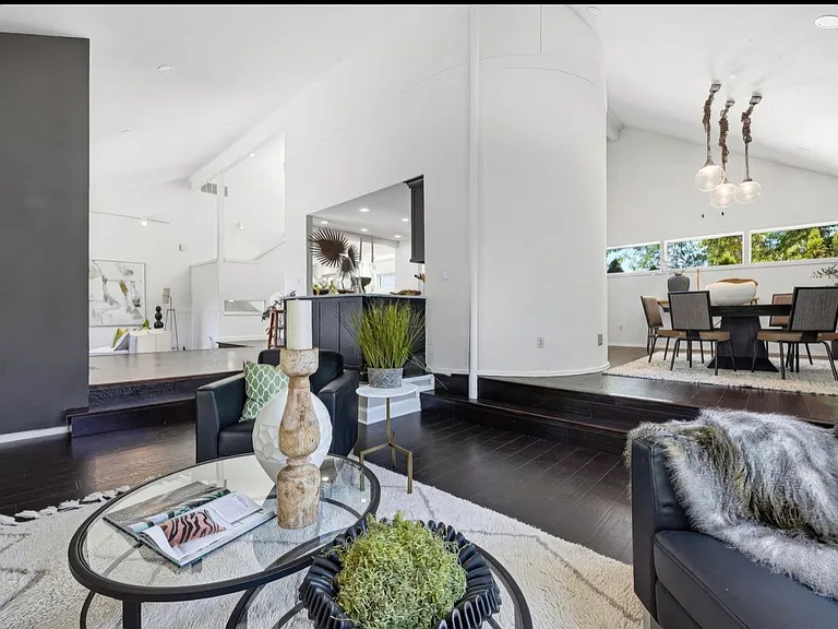 8575 Torwoodlee Ct — Photo 17