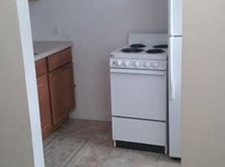 2302 31st St APT 9, Moline, IL 61265