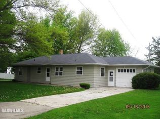 110 W James St, Warren, IL 61087